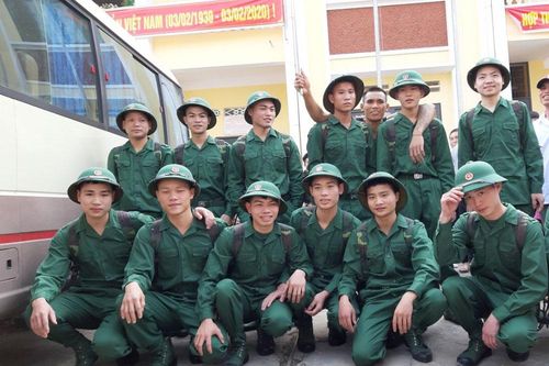 Tiếp bước cha anh