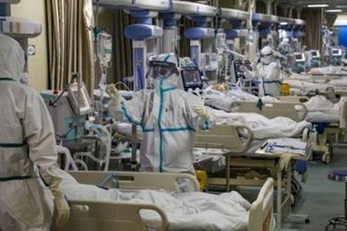 Số người nhiễm Covid-19 tăng gần 15.000 người trong một ngày