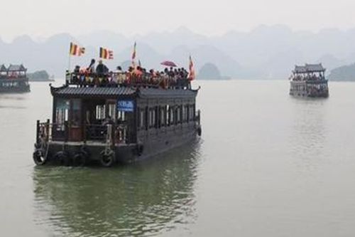 Xử lý tàu không đảm bảo an toàn ở khu du lịch Tam Chúc