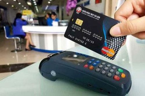 Miễn, giảm phí đối với dịch vụ thanh toán điện tử