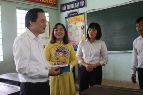 Bộ trưởng Bộ GD-ĐT: Sẽ lùi thời điểm kết thúc năm học 2019-2020