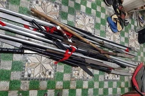 Ngăn chặn nhóm thanh niên thủ sẵn nhiều vũ khí chuẩn bị hỗn chiến