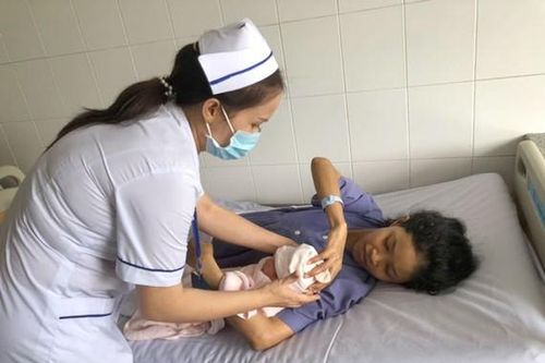 Cứu sống sản phụ bị tim nặng trong 15 phút