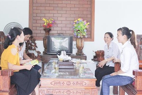 Cần nêu cao trách nhiệm của cán bộ, đảng viên trong thực hiện chính sách dân số