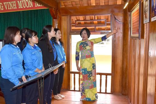 Tọa đàm 'Tuổi trẻ Tuyên Quang sắt son niềm tin với Đảng'
