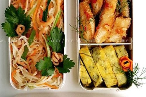 Mẹ đảm làm cơm hộp cho chồng khiến chị em 'tủi thân'