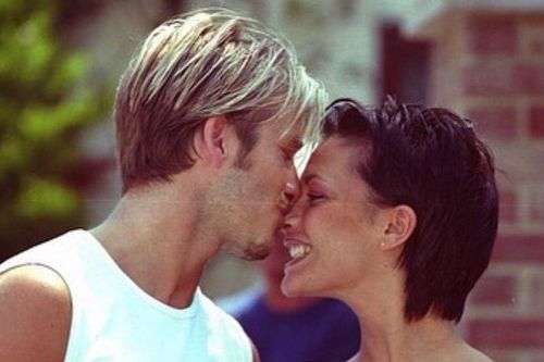 Vợ chồng David Beckham và dàn sao đăng ảnh tình cảm ngày Valentine