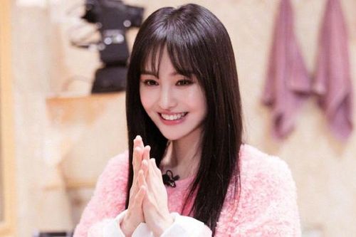 Trịnh Sảng đẹp hơn sau đổ vỡ tình cảm