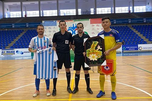 Tuyển futsal Việt Nam thắng đậm CLB Malaga