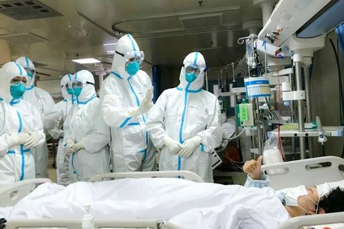 Hơn 1.700 nhân viên y tế nhiễm virus corona, Trung Quốc đối mặt khủng hoảng mới