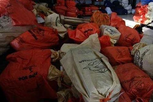 Dịch Covid-19: Indonesia cảnh báo khả năng lây lan qua đường bưu phẩm