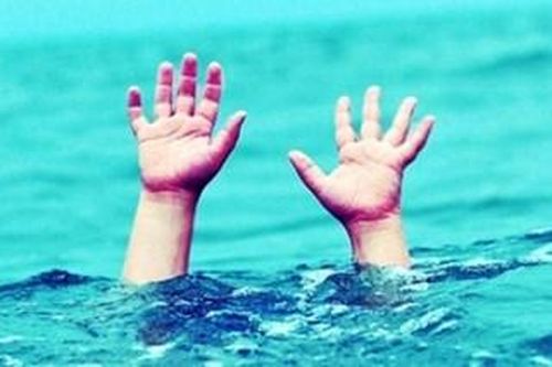 Về nhà ngoại dự đám giỗ, 2 anh em ruột đuối nước thương tâm