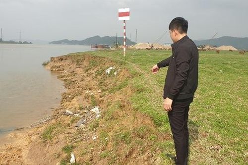Huyện Nghi Xuân, Hà Tĩnh: Sông 'ngoạm' làng, dân bàng hoàng mất đất