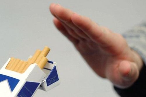 Nên dừng hút thuốc lá 4 tuần trước phẫu thuật
