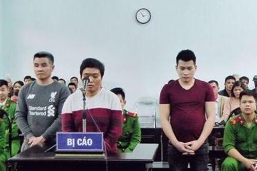 Phục hồi điều tra hành vi mua bán 88 bánh heroin của đối tượng bị truy nã