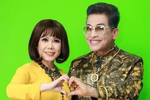 Thanh Bạch sánh đôi Việt Hương trên phim trường