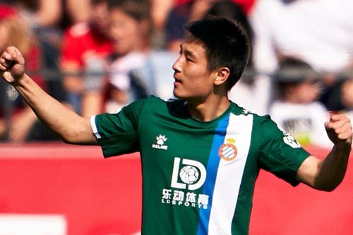CĐV Trung Quốc: 'Wu Lei hiệu quả gấp 6 lần Messi'