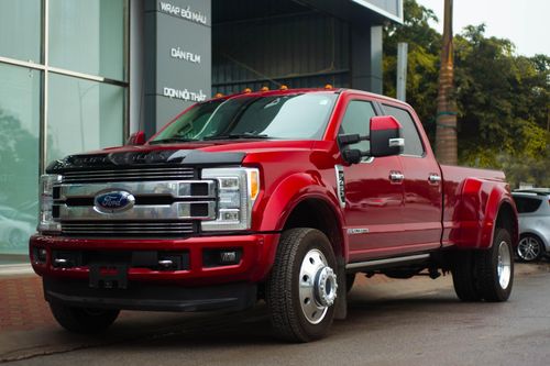 Bán tải hạng nặng Ford F-450 Super Duty Limited rất hiếm ở VN