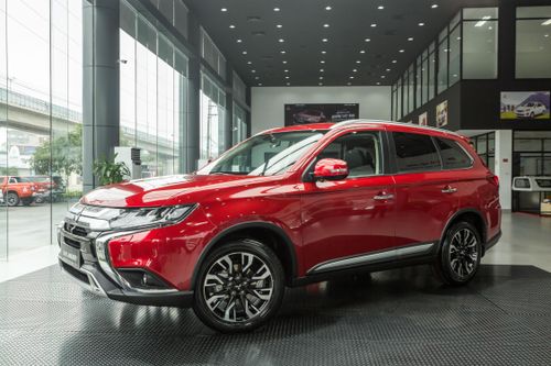 Mitsubishi Outlander 2020 ra mắt VN - thêm tính năng, giá tăng nhẹ