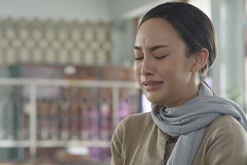 Tân hôn, tưởng sẽ có một đêm 'rực lửa' nào ngờ chồng nói một câu khiến vợ tẽn tò bỏ chạy