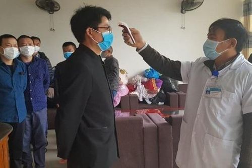 Sau 14 ngày cách ly theo dõi Covid-19, 17 lao động Trung Quốc đã được quay lại làm việc tại thị xã Kỳ Anh