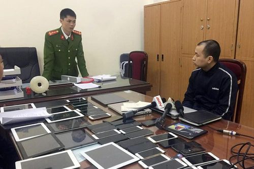 Trợ thủ ông trùm đánh bạc từng là học sinh giỏi quốc gia