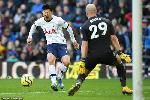 Son Heung-min đi vào lịch sử Ngoại hạng Anh