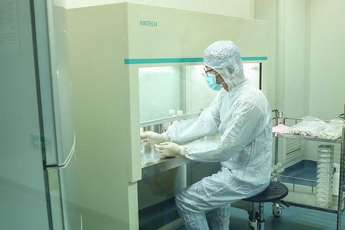 Trung Quốc dựng nhà máy sản xuất khẩu trang chỉ trong 6 ngày