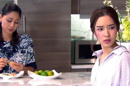 Gái trẻ phản ứng 'cực gắt' khi nhà trai bắt 'chứng minh trinh tiết' rồi mới cưới