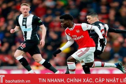 Arsenal thắng '4 sao', Tottenham nhọc nhằn hạ đối thủ