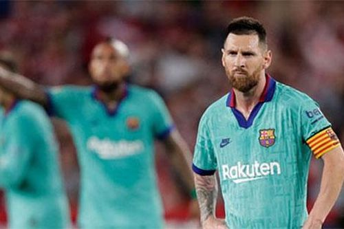 Luis Suarez: 'Đội hình Barca hiện tại đừng mong giành danh hiệu'