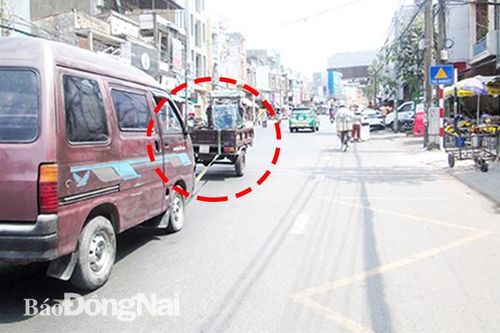 Kéo xe nguy hiểm