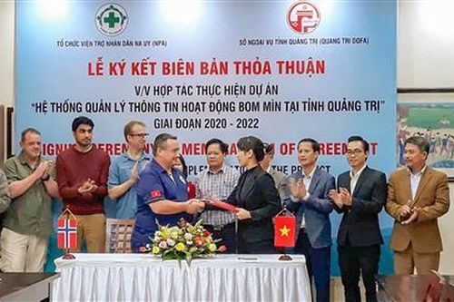 Tiếp tục hợp tác thực hiện Dự án 'Hệ thống quản lý thông tin trong khắc phục hậu quả bom mìn tại Quảng Trị'
