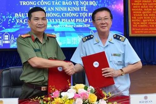 Công an TP Hồ Chí Minh phối hợp Hải quan đấu tranh với các loại tội phạm