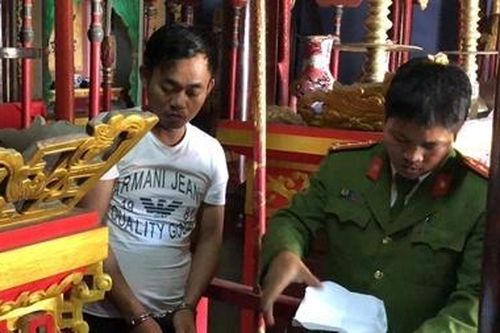 Hai đối tượng chuyên đột nhập đình làng trộm cổ vật