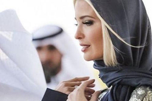 Hình ảnh Ivanka Trump ở Ả Rập Xê-út khiến ai cũng mê mẩn vì thần thái quá đẹp