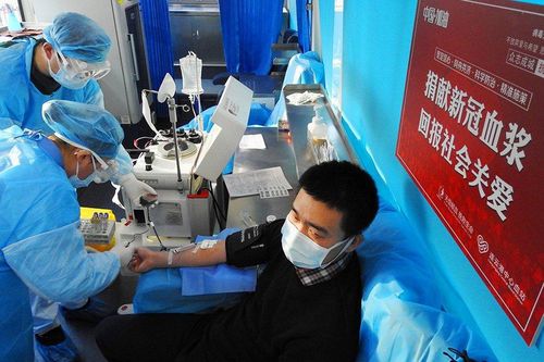 Phòng khám đặc biệt dùng huyết tương người khỏi bệnh để trị Covid-19