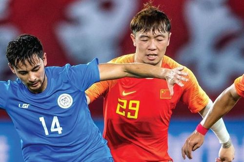 Tuyển Trung Quốc đá trên sân không có khán giả ở Thái Lan