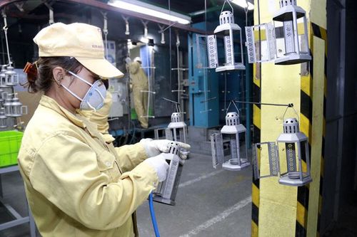 Hai kịch bản kinh tế Việt Nam dưới tác động của Covid-19: Thấy gì từ các kịch bản?