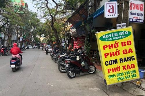 Phố Phương Mai vỉa hè có cũng như không