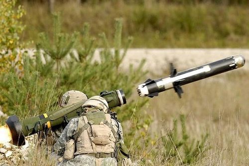 'Chê ỏng chê eo', Ukraine vẫn mua thêm một dàn tên lửa chống tăng Javelin từ Mỹ