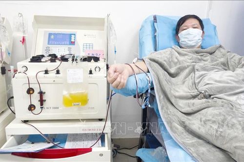 Phương pháp truyền dịch huyết tương từ những bệnh nhân khỏi bệnh cho kết quả đáng khích lệ