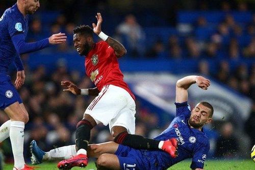 Thi đấu thăng hoa, MU đánh bại Chelsea ngay trên sân khách
