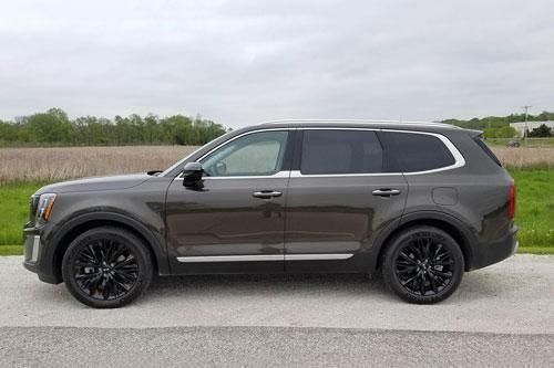 SUV Kia trang bị động cơ V6, giá gần 1,3 tỷ đồng