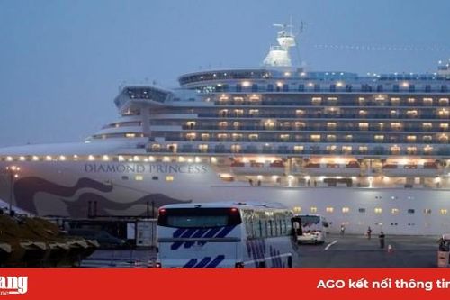 Nhật Bản cho phép hành khách trên du thuyền Diamond Princess lên bờ