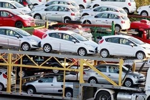 Ôtô nhập khẩu giảm mạnh