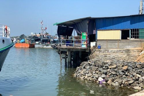 Một hộ dân 5 năm lấn chiếm cảng Sa Kỳ vẫn chưa bị xử lý