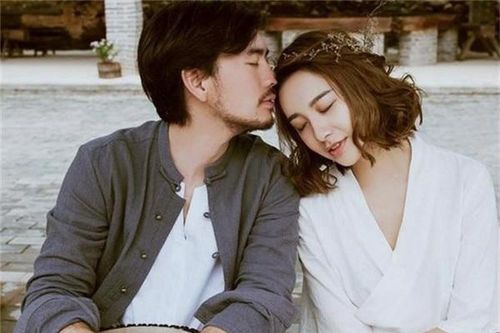 Đàn ông khôn biết 'cúi đầu, nghiêng mình' trước 3 người phụ nữ này