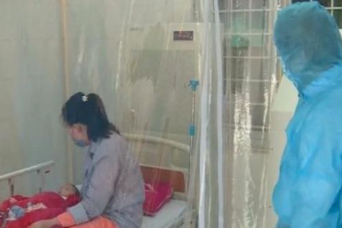 Bé gái 3 tháng tuổi ở Vĩnh Phúc xét nghiệm âm tính Covid-19 lần hai