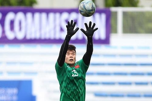 Bùi Tiến Dũng: Giàu có rồi, chơi bóng đi thôi!